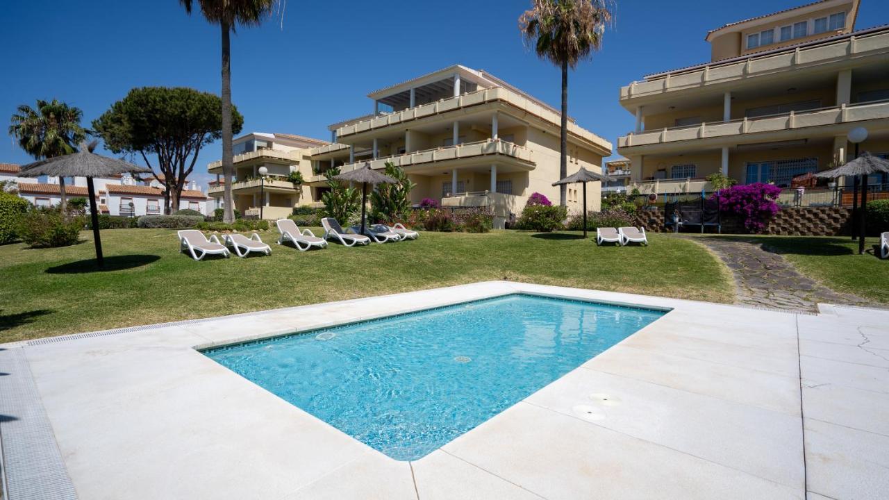 Seaview And Big Terrace Cabopino Apartment Marbella Exterior photo