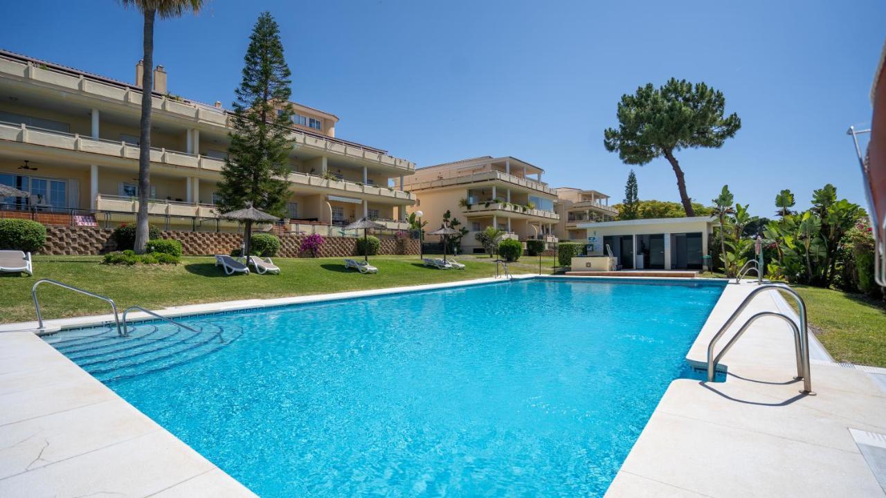 Seaview And Big Terrace Cabopino Apartment Marbella Exterior photo